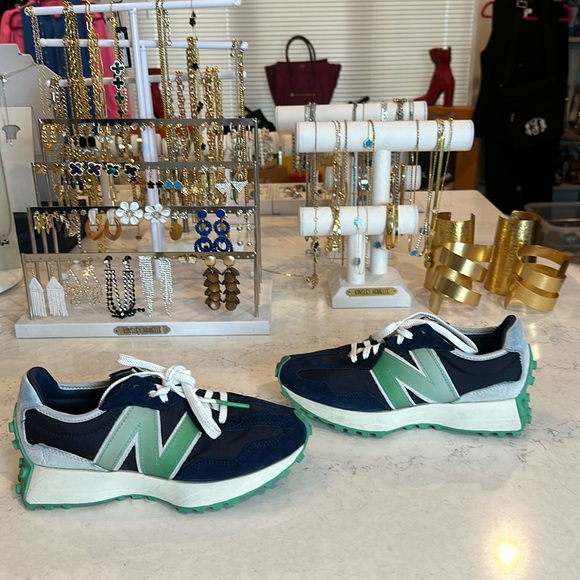 New Balance Shoes - New Balance WNL navy, green& white size men’s 5.5/womens 7